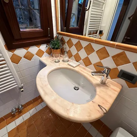 فيلة House Of Charme *